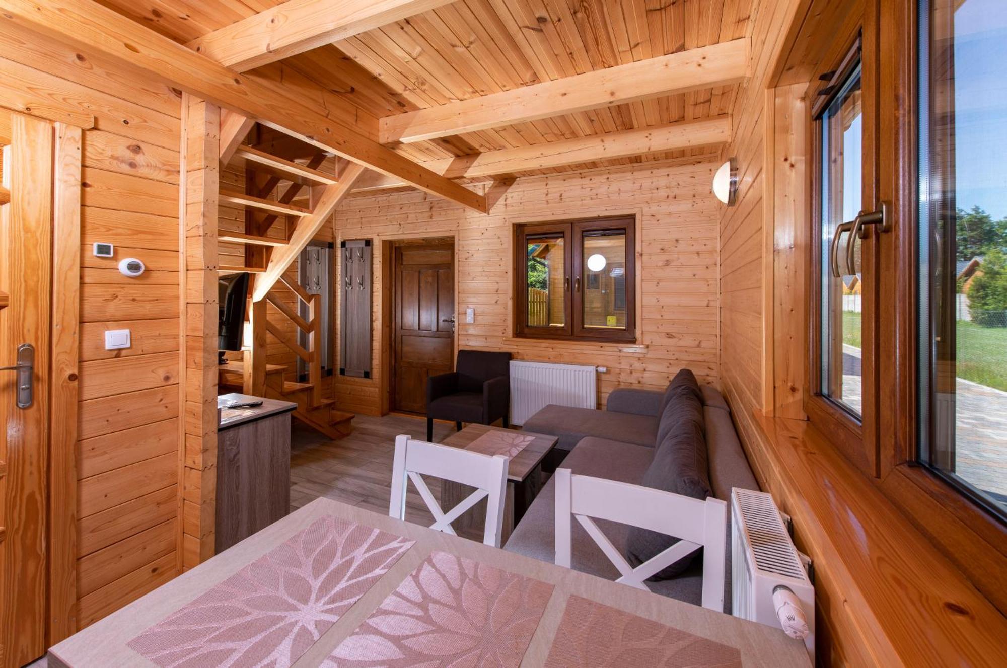 Domki, Apartamenty I Restauracja Wloczega غونسكي المظهر الخارجي الصورة
